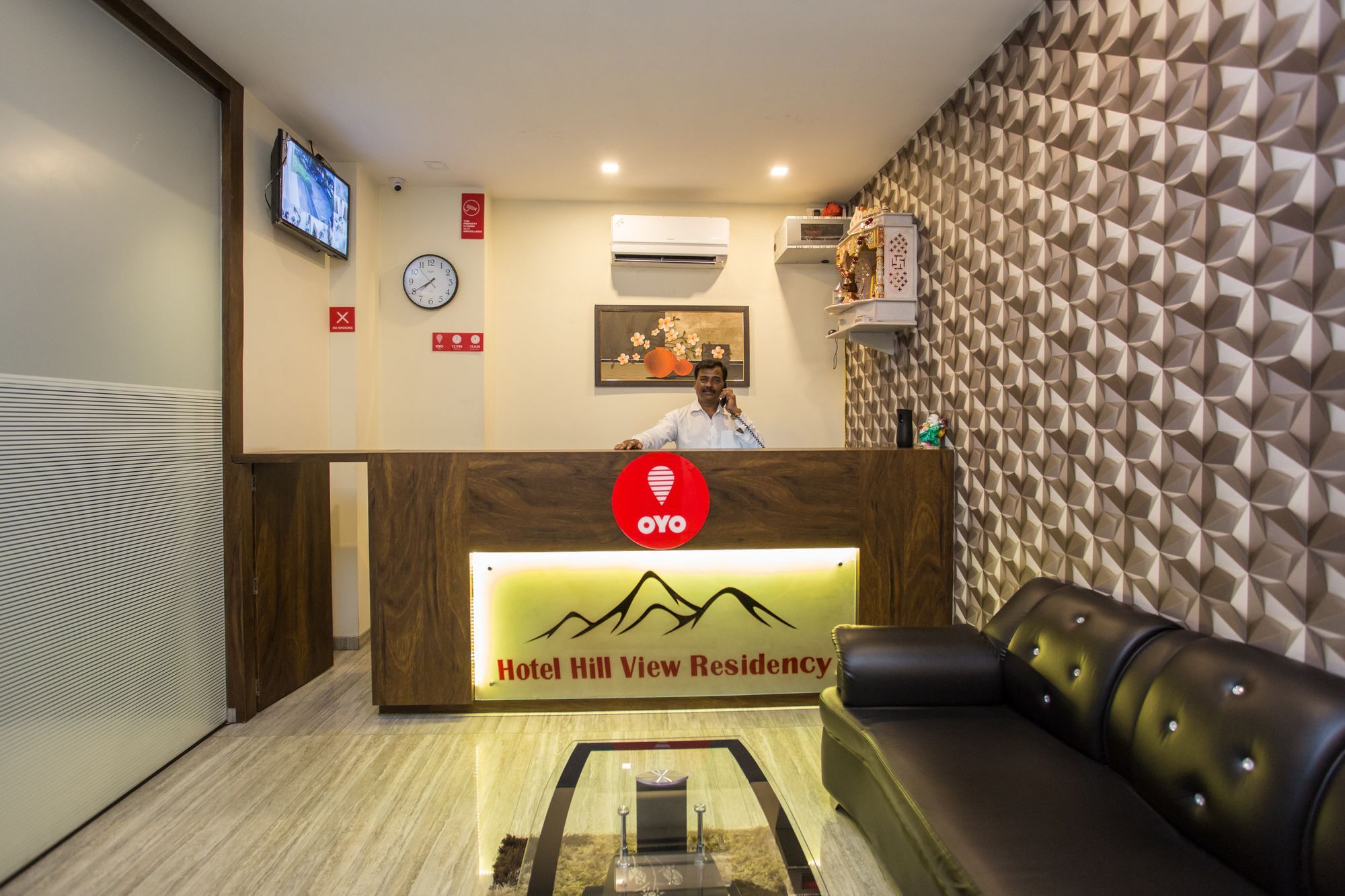 Отель Oyo 7156 Hill View Residency Нави Мумбаи Экстерьер фото