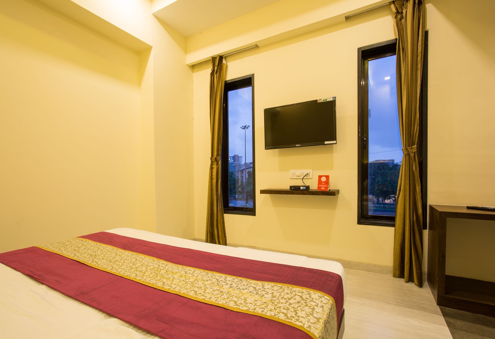 Отель Oyo 7156 Hill View Residency Нави Мумбаи Экстерьер фото